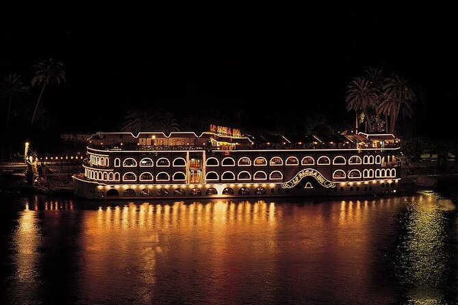 Evening Dinner Nile Cruise in Cairo with Private Transport - Dinner with the Cairo skyline moving past