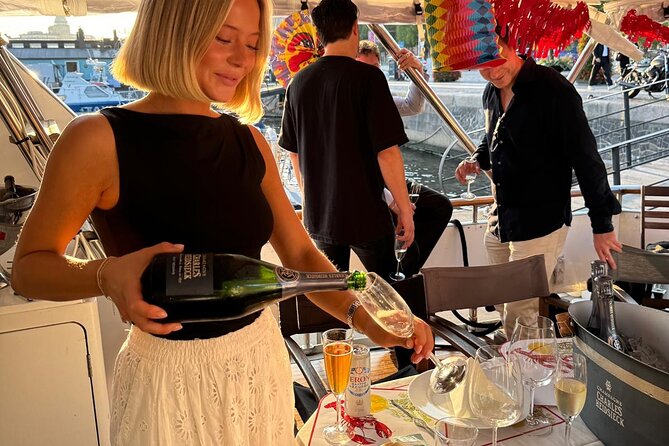 Exclusive Yacht Tour of Stockholm: sunset, dinner, lunch, cruise - Kastellholmen and the red fortress