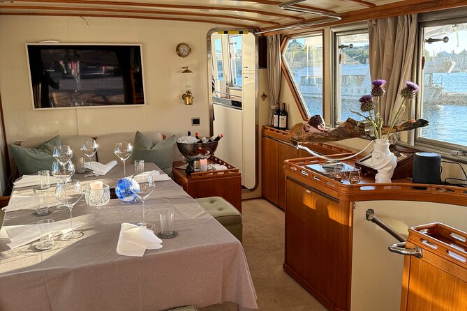 Exclusive Yacht Tour of Stockholm: sunset, dinner, lunch, cruise - Blasieholmen, the Grand Hotel, and Nationalmuseum
