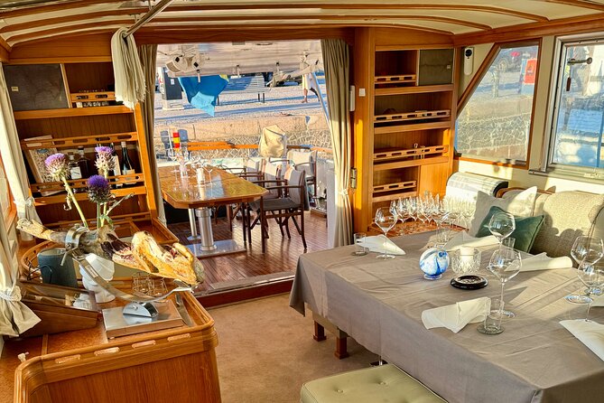 Exclusive Yacht Tour of Stockholm: sunset, dinner, lunch, cruise - Skeppsholmen, Djurgården, and Gröna Lund
