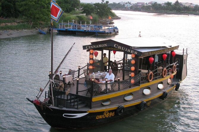 Experience Romantic Sunset Dinner Cruise in Hoi An - The welcome drink and the first river views