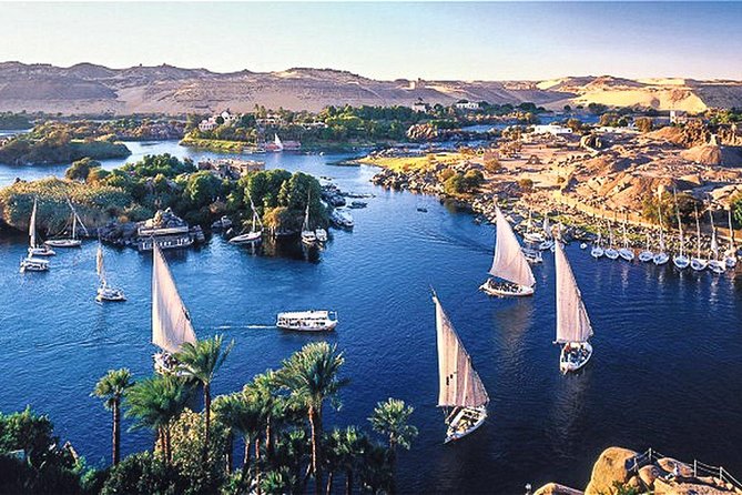 Felucca Ride on The Nile River and 4 Stars Dinner Cruise - Why private pickup is worth considering in Cairo