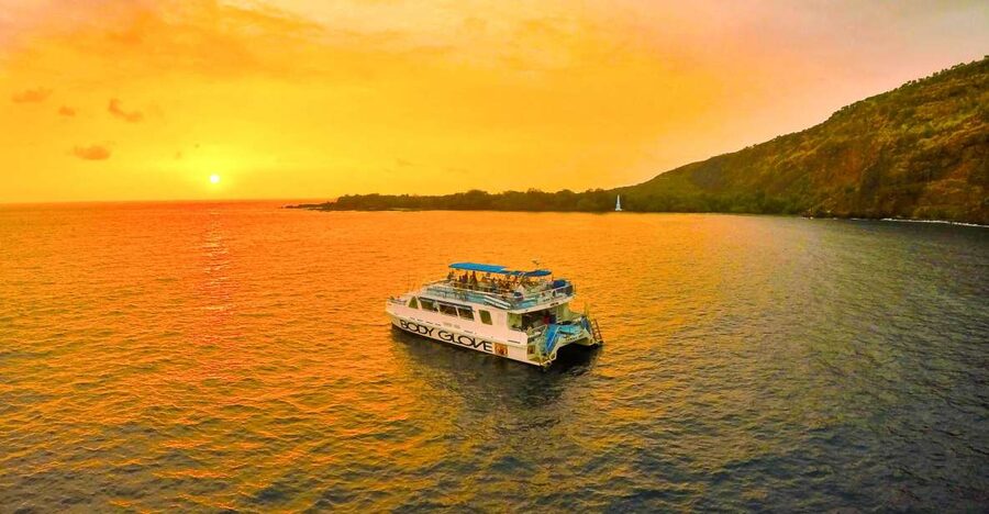 From Hawaii: Historical Dinner Cruise Tour to Kealakekua Bay - The opening run along Kona’s historic coast