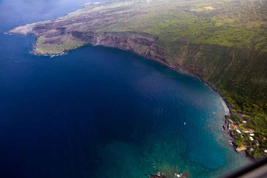 From Hawaii: Historical Dinner Cruise Tour to Kealakekua Bay - Who should book this cruise