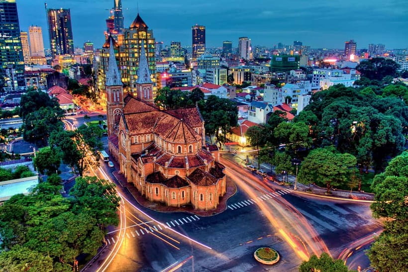 From HCM: Private Saigon City Tour Half-Day & Dinner Cruise - Ben Thanh Market and everyday Saigon