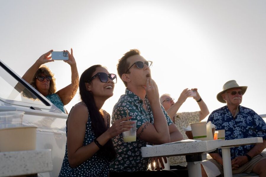 From Ma'alaea: Sunset Dinner Cruise Aboard the Quicksilver - Wildlife sightings are a bonus, not the main plan