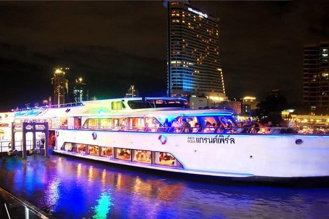 Grand Pearl Luxury Dinner Cruise in Bangkok Admission Ticket (SHA Plus) - Bangkok’s temples from the Chao Phraya