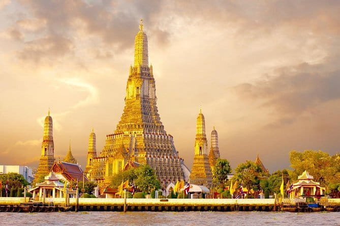 Grand Pearl Luxury Dinner Cruise in Bangkok Admission Ticket (SHA Plus) - The 9:30 pm return and evening planning