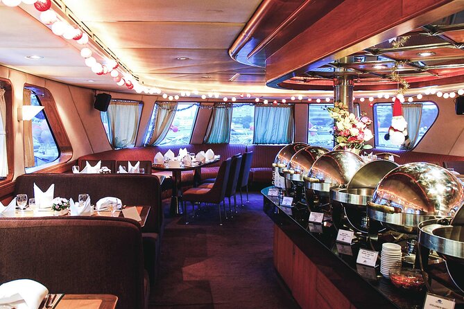 Grand Pearl: Luxury Dinner Cruise with Live Entertainment - Starting at River City Bangkok at 7:15 pm