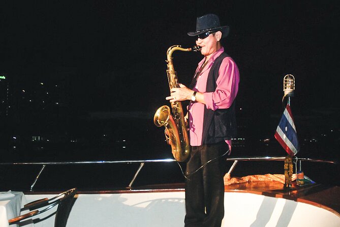 Grand Pearl: Luxury Dinner Cruise with Live Entertainment - Wat Arun from the water
