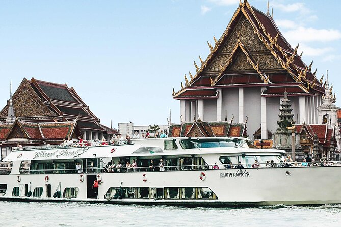 Grand Pearl: Luxury Dinner Cruise with Live Entertainment - Cruising the Chao Phraya after sunset