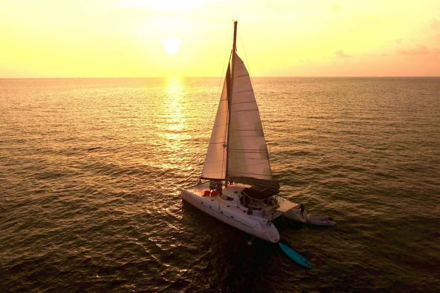 GrandBay-Sunset Cruise with Event Dinner for Private Groups - Key points to know before booking
