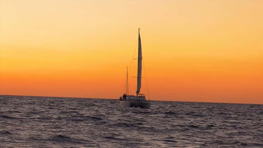 GrandBay-Sunset Cruise with Event Dinner for Private Groups - Dinner from the crew’s barbecue