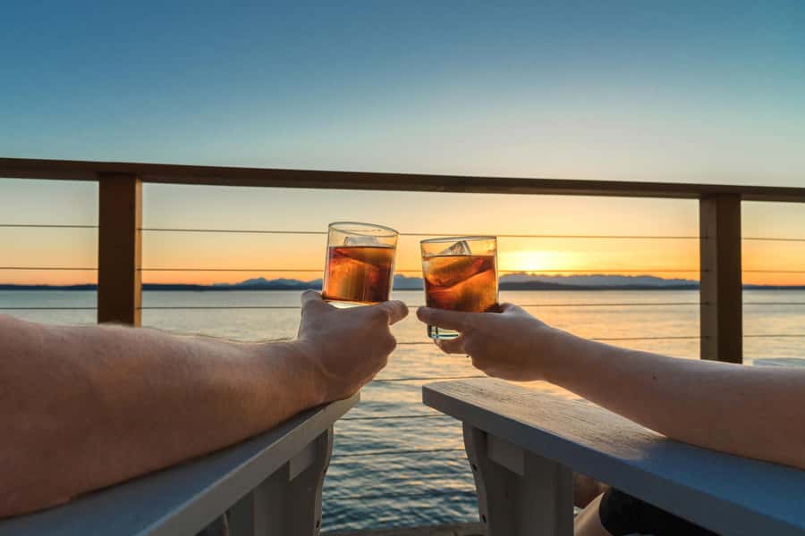 GrandBay-Sunset Cruise with Event Dinner for Private Groups - Crew support and the personal touch
