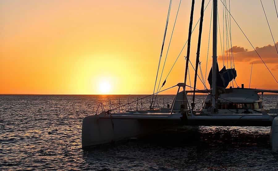 GrandBay-Sunset Cruise with Event Dinner for Private Groups - Booking details that affect your decision