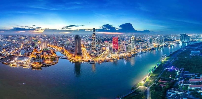 HCM: Night Experience Dinner Cruise on Saigon River - Should You Book the Saigon River Dinner Cruise?