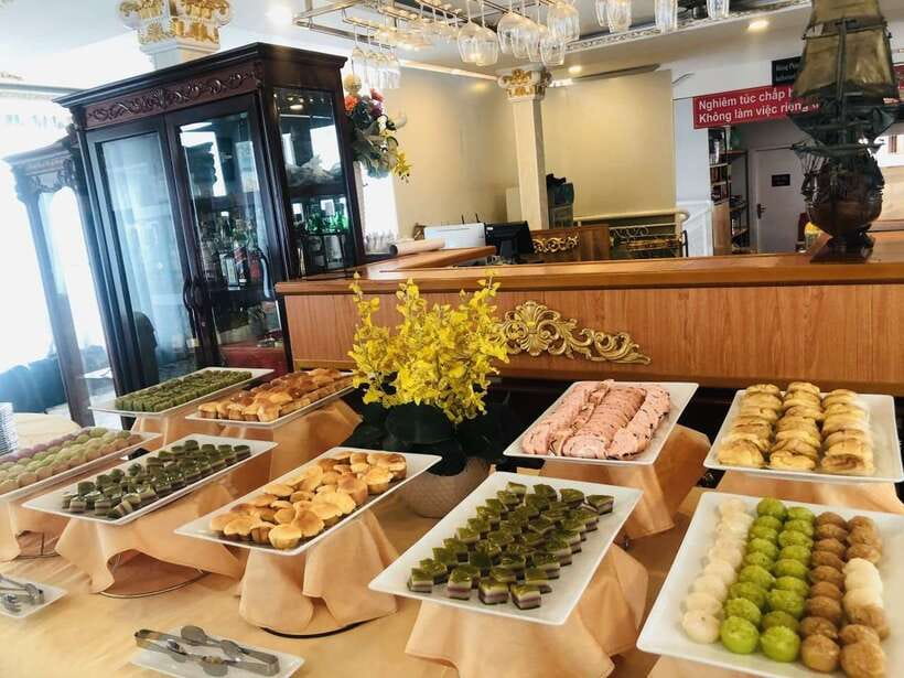 HCM: Saigon River Dinner Cruise - Why the river view is worth your evening