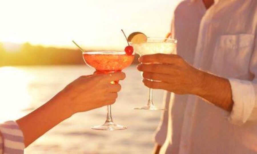 Hilton Head Island: Sunset Dinner Cruise - Service that makes the price feel more personal