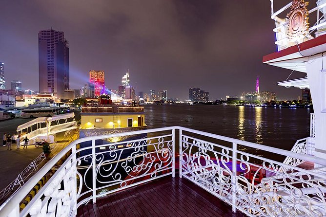 Ho Chi Minh City: Saigon River Dinner Cruise with Live Music - The Van Transfer From Districts 1, 3, and 4