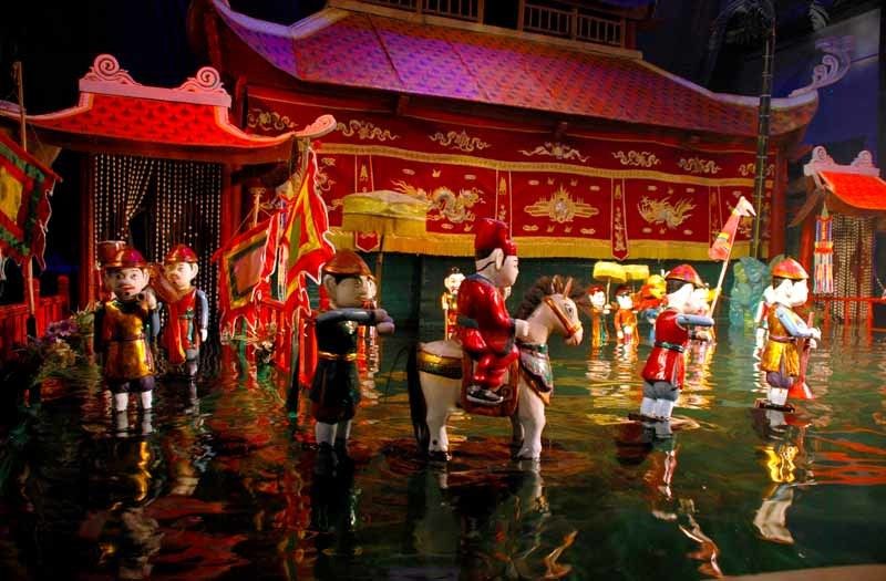 Ho Chi Minh City: Water Puppet Show and Dinner Cruise - Practical timing for a smoother night
