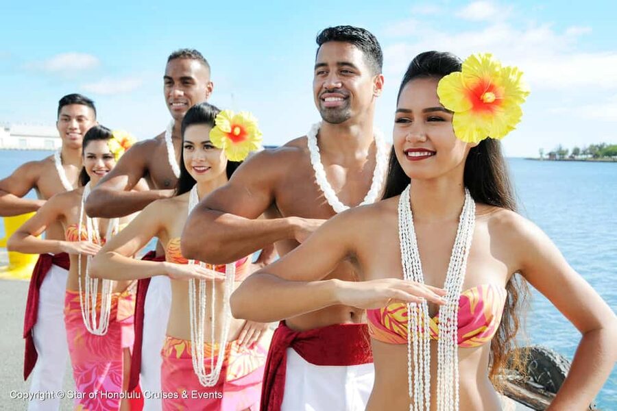 Honolulu: Nova Five Star Sunset Dinner Cruise with Live Jazz - Key points to know before you book