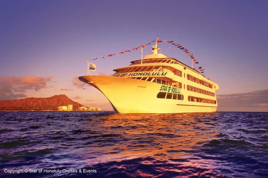 Honolulu: Nova Five Star Sunset Dinner Cruise with Live Jazz - What the five-course dinner means in practice