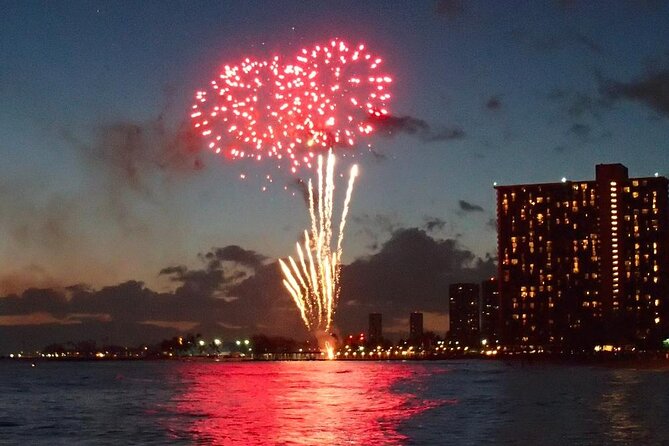 Honolulu Sunset Dinner Cruise with Friday Fireworks Show - Key points to know before you book