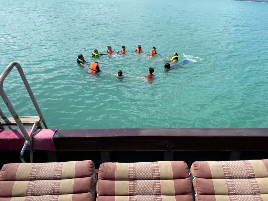 Hua Hin: Siamtara Sunset Sailing Dinner Cruise with Pickup - What the $67 price really covers