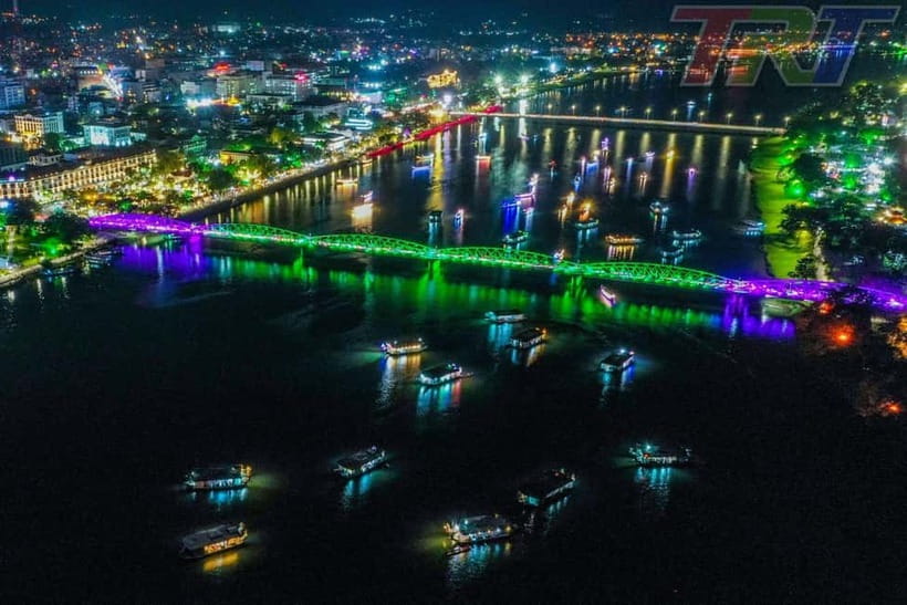 Hue: Perfume River Dinner Cruise with Traditional Show - What this Perfume River evening really is