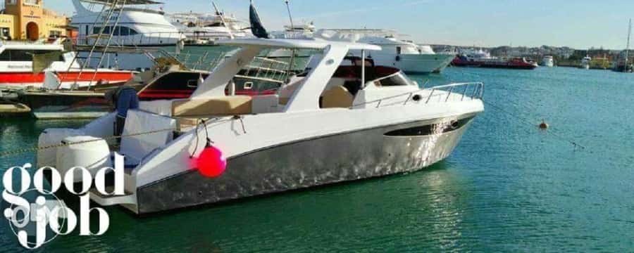 Hurghada: Private Dinner and Sunset Yacht Cruise - Two hours on the Red Sea