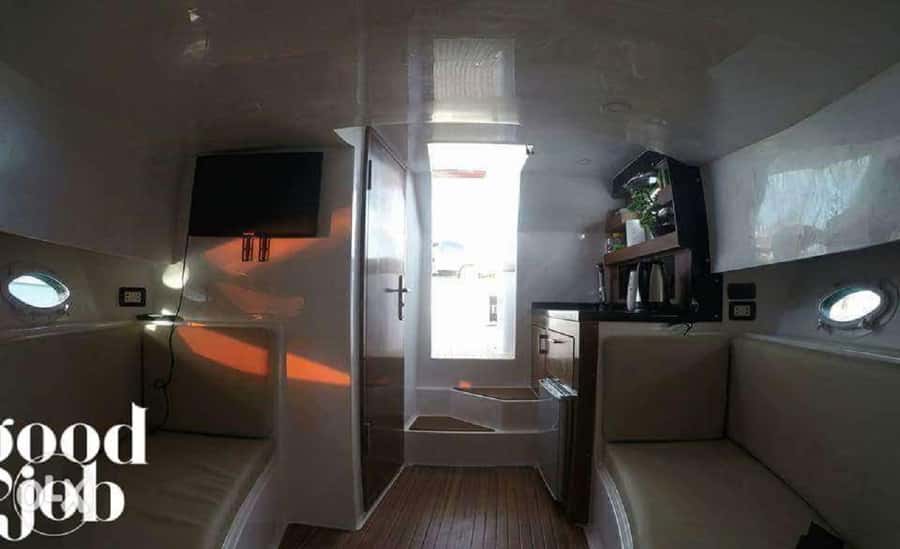 Hurghada: Private Dinner and Sunset Yacht Cruise - Boarding at the marina