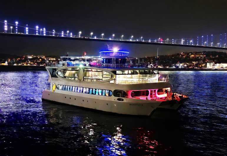 Istanbul: Bosphorus Cruise with Dinner Show - Dolmabahçe Palace and the first Bosphorus views