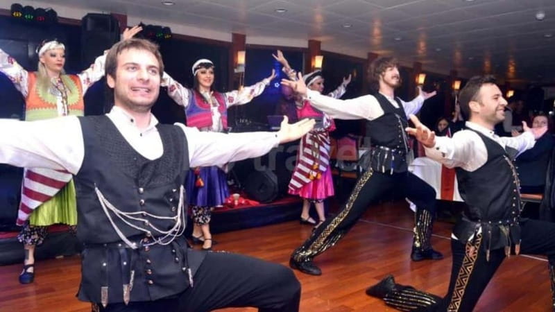 Istanbul: Bosphorus Dinner Cruise - Timing, cancellation, and small practical details