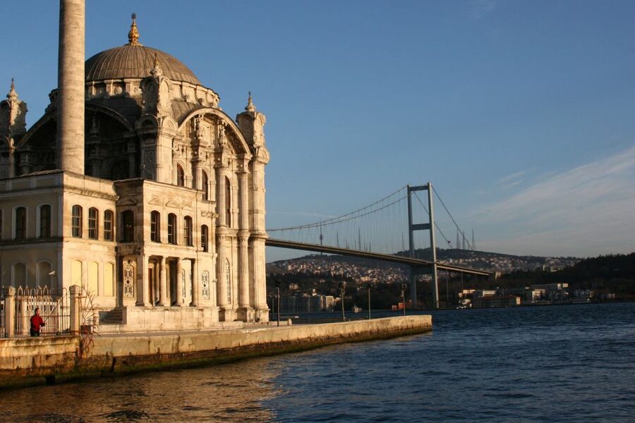 Istanbul Bosphorus Dinner Cruise &Entertainment hotel pickup - Who will enjoy this cruise most?