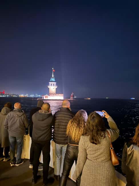 İstanbul:Bosphorus Dinner Cruise & Soft and Alcohol Drinks - Should you book this Bosphorus dinner cruise?
