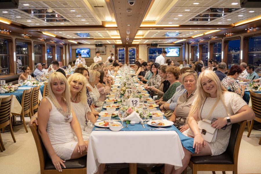 Istanbul: Bosphorus Dinner Cruise & Turkish Night Show - Drinks, alcohol, and the real value of $28