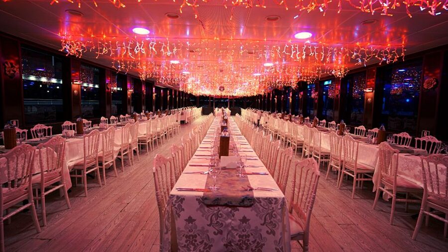 Istanbul: Bosphorus Dinner Cruise with Drinks & Turkish Show - Who will enjoy this cruise most?