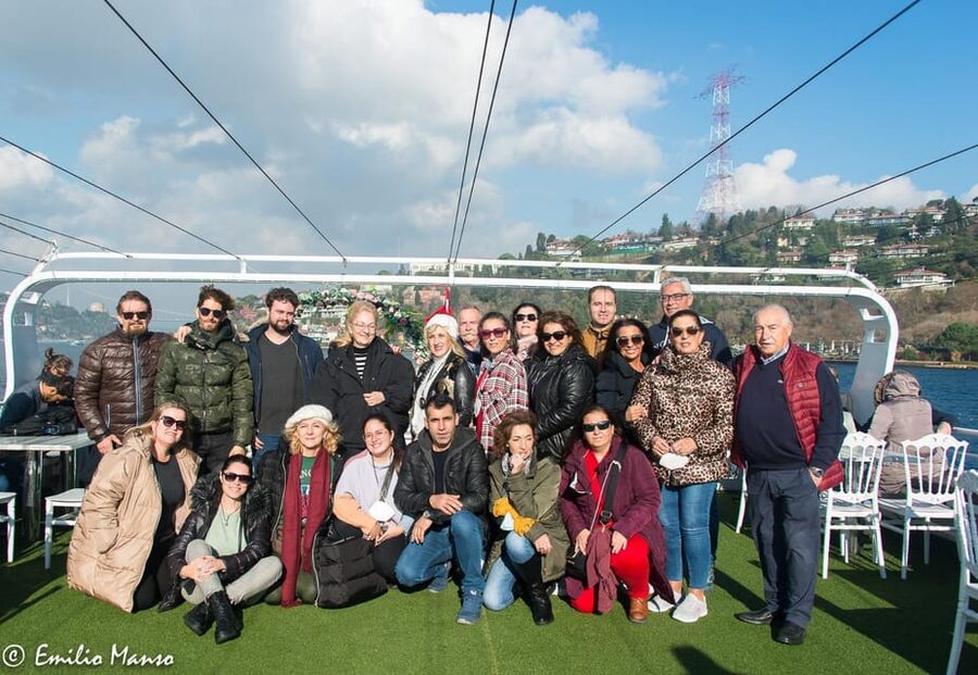Istanbul: Bosphorus Dinner Cruise with Private Table & Show - From Rumeli Fortress to the Asian shore