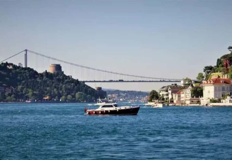 Istanbul Bosphorus Dinner Cruise with Turkish Night - Choose your Bosphorus mood: sunrise, daytime, or dinner