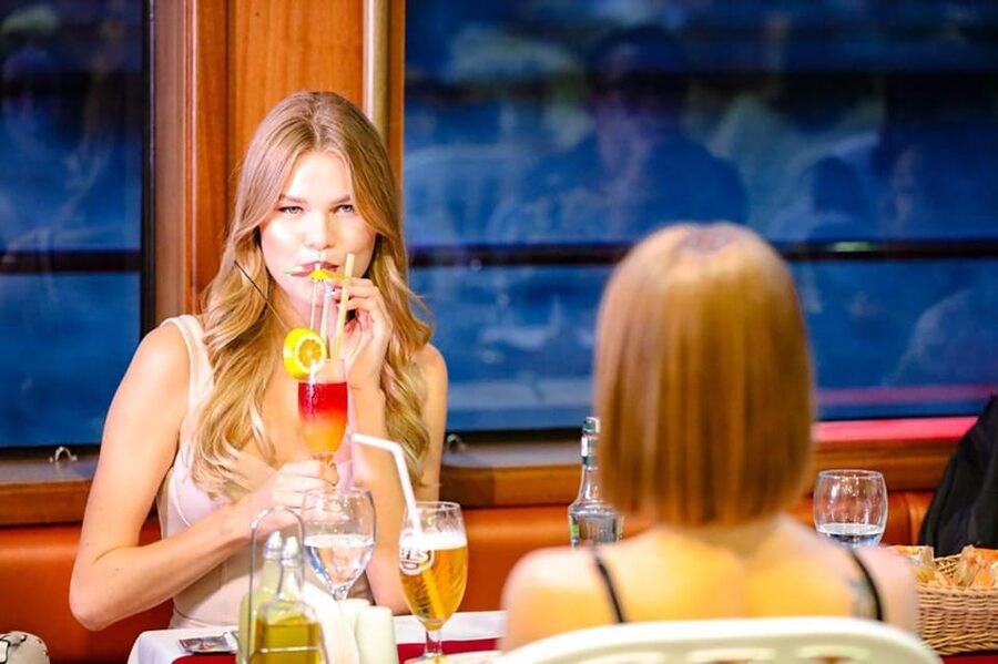 Istanbul: Bosphorus Night Dinner Cruise with Private Table - Dolmabahçe and the European Shore