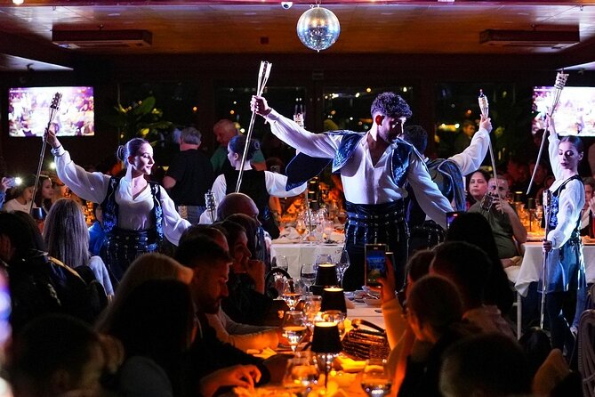 Istanbul by Night: All Inclusive Bosphorus Dinner Cruise & Drinks - The Dinner, Drinks, and What All Inclusive Means
