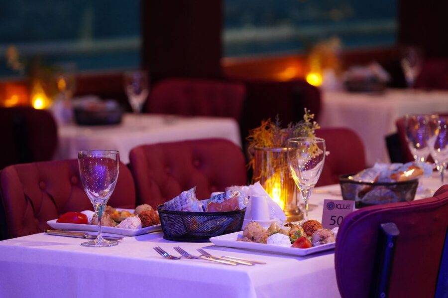 Istanbul: Dinner Cruise and Entertainment with Private Table - Folk dancing, belly dancing, and music