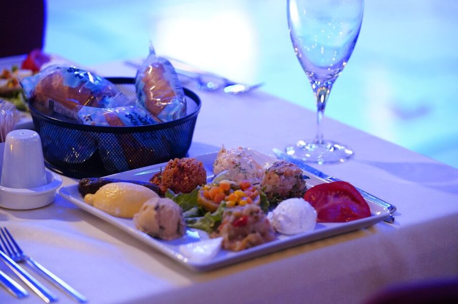 Istanbul: Dinner Cruise and Entertainment with Private Table - Boarding, pickup, and the three-hour rhythm