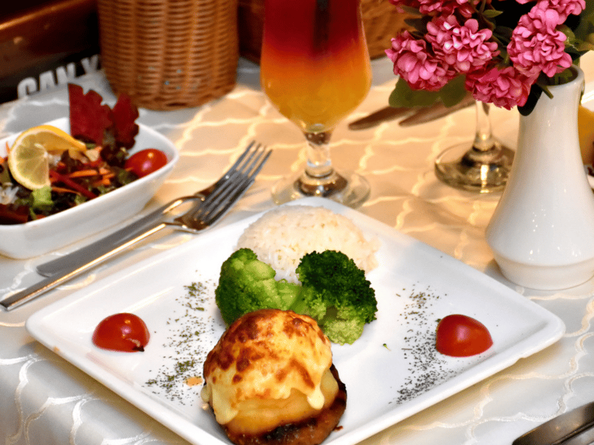 Istanbul: Dinner Cruise with Hotel Pickup & Optional Drinks - Dolmabahçe Palace to Ortaköy Mosque