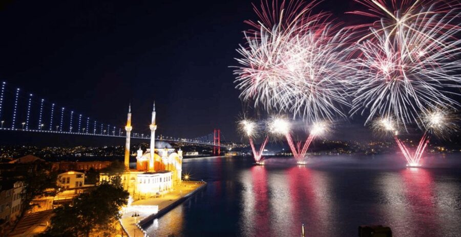 Istanbul: New Year's Eve Bosphorus Cruise Dinner & Party2027 - Key points for your Istanbul New Year’s Eve