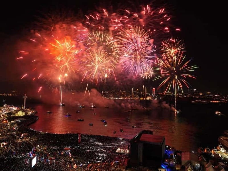 Istanbul: New Year's Eve Bosphorus Cruise Dinner & Party2027 - A five-hour New Year’s Eve on the Bosphorus