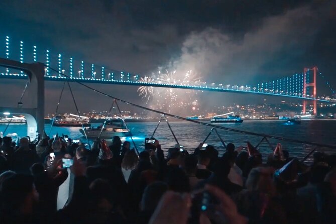 Istanbul New Year's Eve Dinner Cruise With Fireworks Shows 2026 - Who will enjoy this cruise most?
