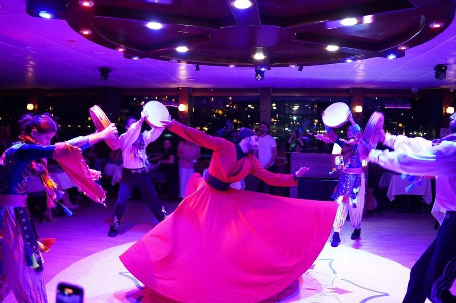 Istanbul: Pasha Istanbul Dinner Cruise - Why this cruise works as an Istanbul night out