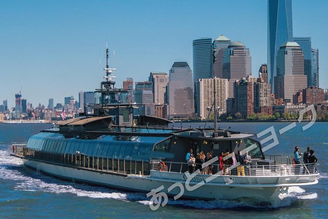 JAPANESE guided tour! Bateaux Dinner Cruise tour with hotel transportation. The best way to enjoy the Manhattan night view from the river & sea. Full course French dinner, live band music included. - Dinner, music, and the three-hour sailing