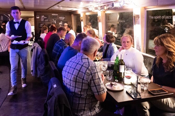 Jazz Boat: Popular LIVE JAZZ dinner cruise - The jazz is the main reason to go